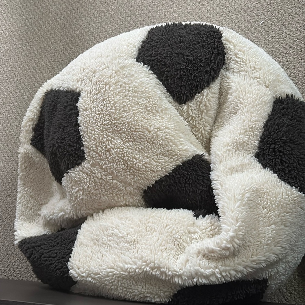 Sherpa Soccer ball bean bag